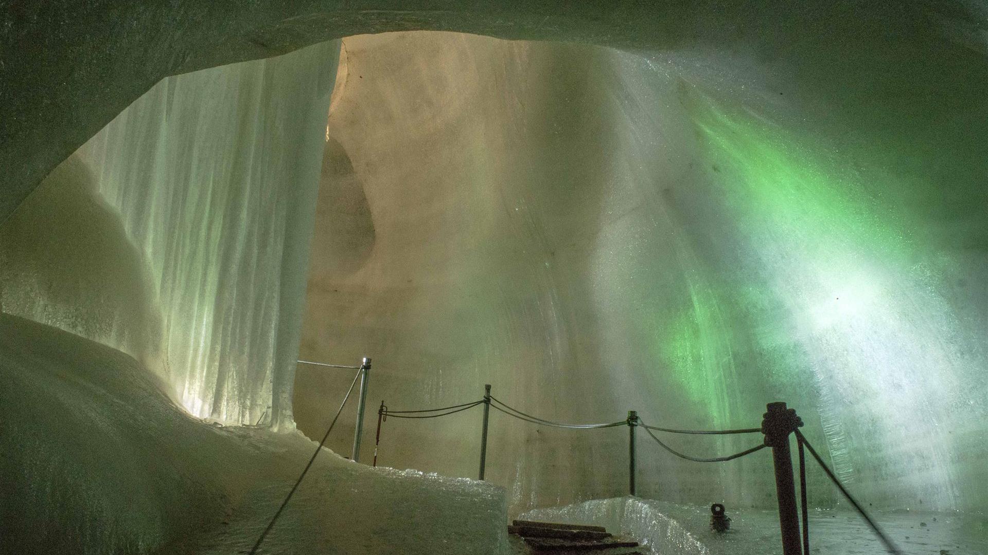 Herzlich willkommen auf der site der Schellenberger Eishöhle im